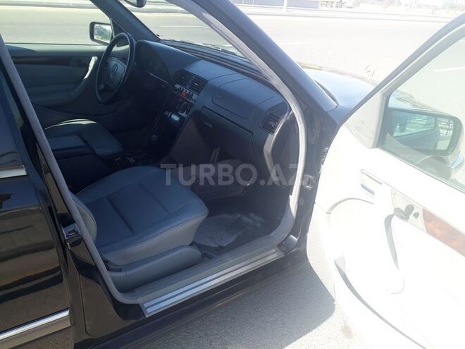 Mercedes C 230 1999, 190,000 km - 2.3 l - Bakı