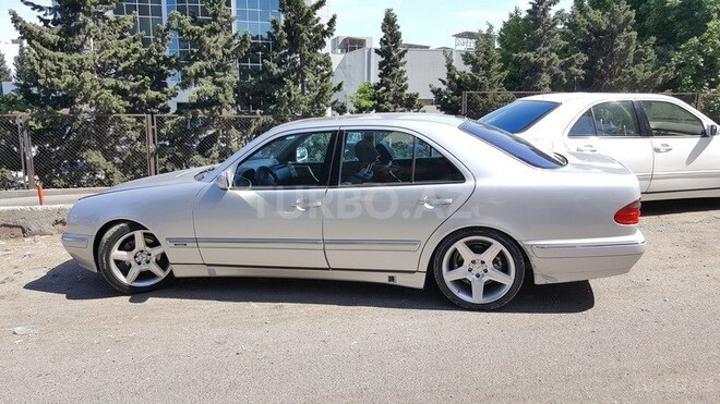 Mercedes E 320 1999, 176,000 km - 3.2 l - Bakı