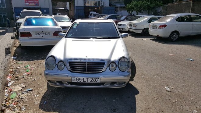Mercedes E 320 1999, 176,000 km - 3.2 l - Bakı