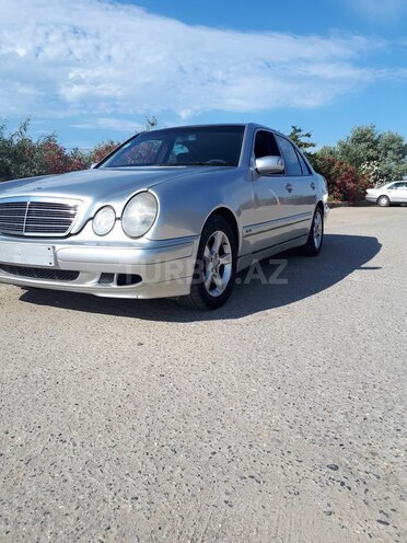 Mercedes E 220 1999, 380,000 km - 2.2 л - Bakı