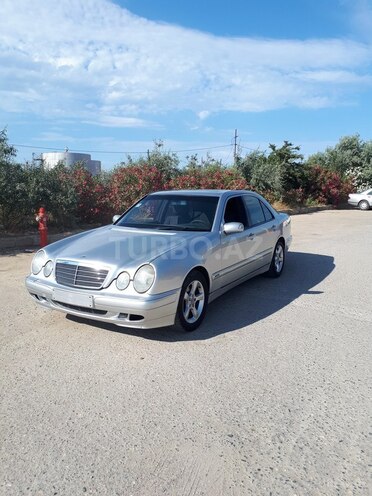 Mercedes E 220 1999, 380,000 km - 2.2 л - Bakı
