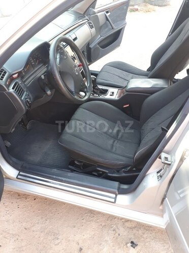 Mercedes E 220 1999, 380,000 km - 2.2 л - Bakı