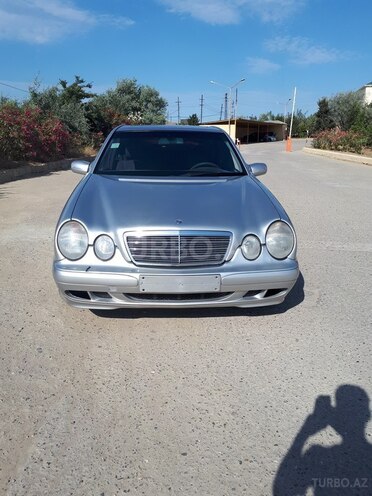 Mercedes E 220 1999, 380,000 km - 2.2 л - Bakı