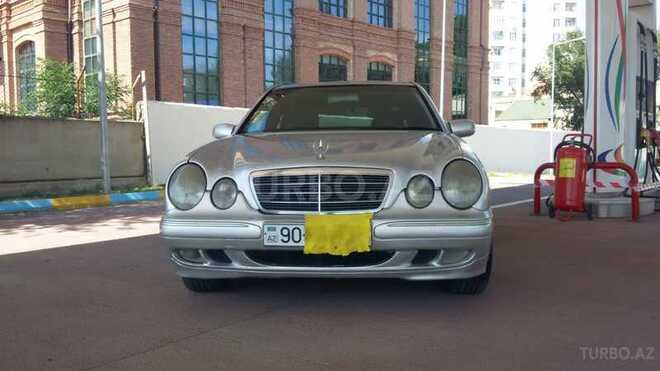 Mercedes E 220 2000, 390,000 km - 2.2 l - Bakı
