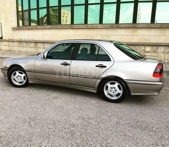 Mercedes C 180 2000, 198,240 km - 1.8 l - Bakı