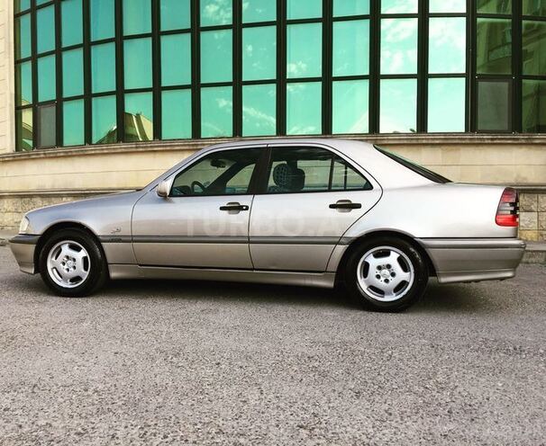 Mercedes C 180 2000, 198,240 km - 1.8 l - Bakı