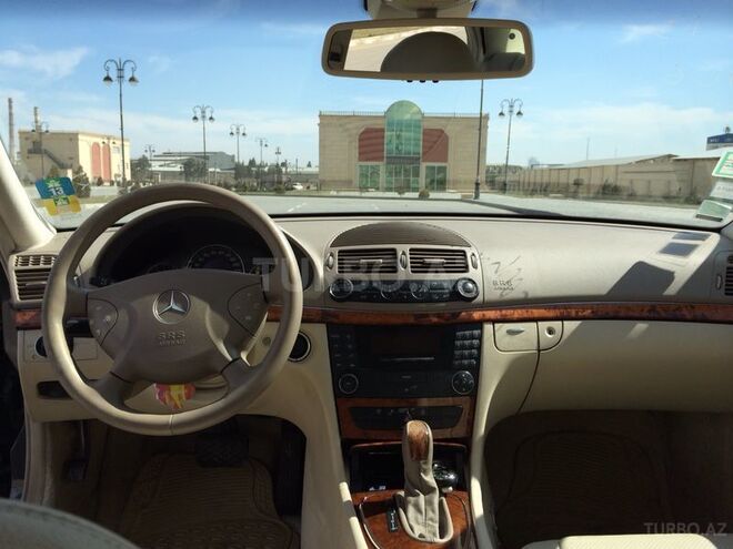 Mercedes E 270 2002, 300,000 km - 2.7 л - Bakı