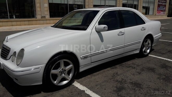 Mercedes E 240 1999, 250,000 km - 2.4 l - Bakı