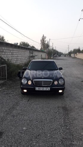Mercedes E 220 2001, 356,400 km - 2.2 l - Bakı