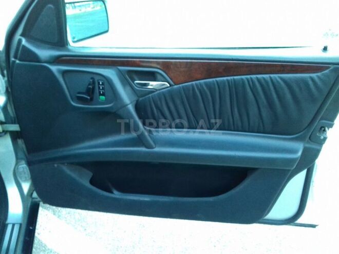 Mercedes E 320 1997, 263,000 km - 3.2 l - Siyəzən