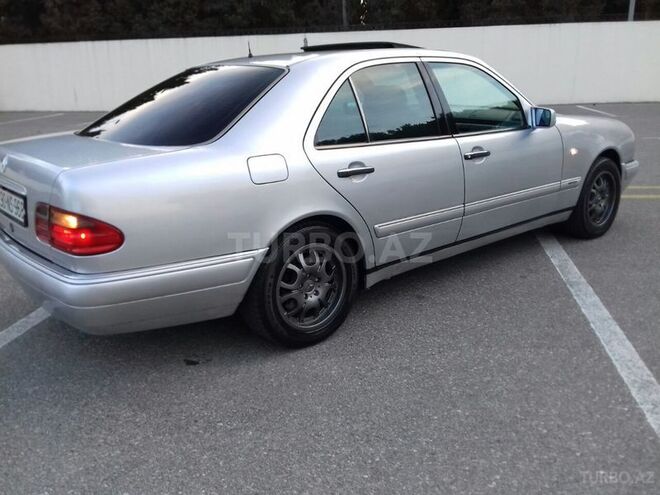 Mercedes E 320 1997, 263,000 km - 3.2 l - Siyəzən