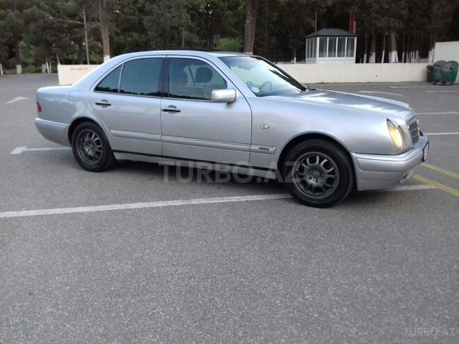 Mercedes E 320 1997, 263,000 km - 3.2 l - Siyəzən