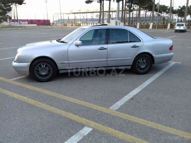 Mercedes E 320 1997, 263,000 km - 3.2 l - Siyəzən