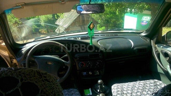 Chevrolet Niva 2004, 235,000 km - 2.0 л - Lənkəran