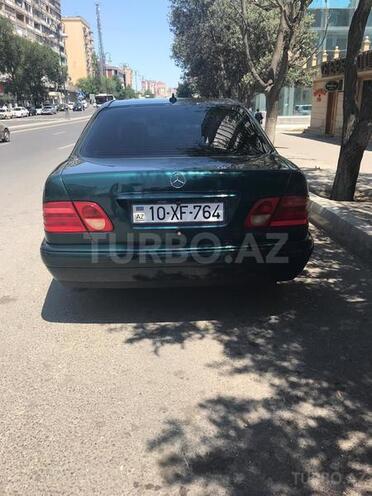 Mercedes E 230 1996, 263,000 km - 2.3 l - Bakı