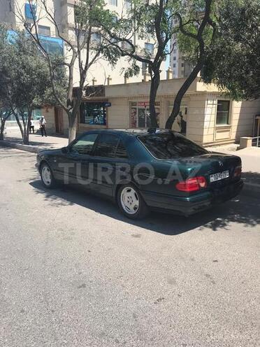 Mercedes E 230 1996, 263,000 km - 2.3 l - Bakı