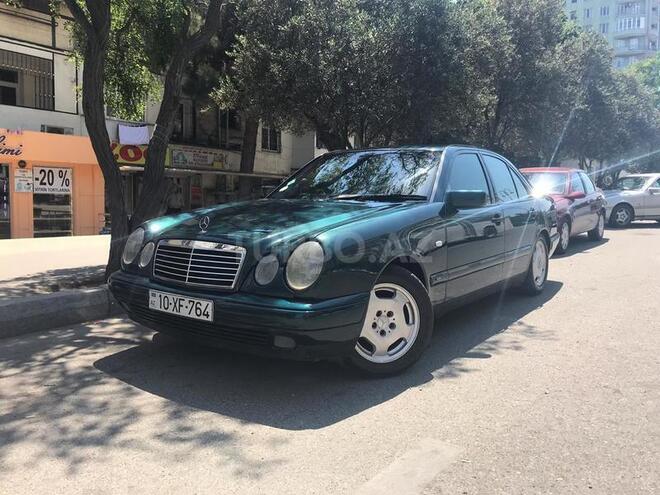 Mercedes E 230 1996, 263,000 km - 2.3 l - Bakı