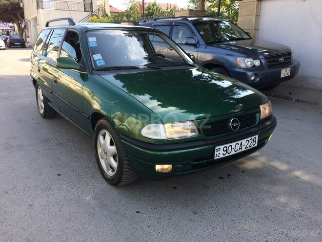Opel Astra 1996, 343,000 km - 1.8 l - Bakı