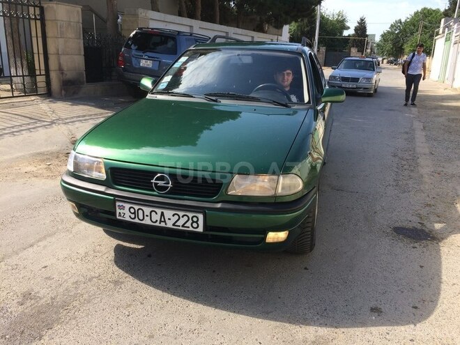 Opel Astra 1996, 343,000 km - 1.8 l - Bakı