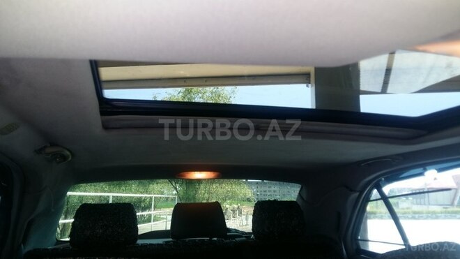 Mercedes E 320 2001, 281,000 km - 3.2 l - Yevlax