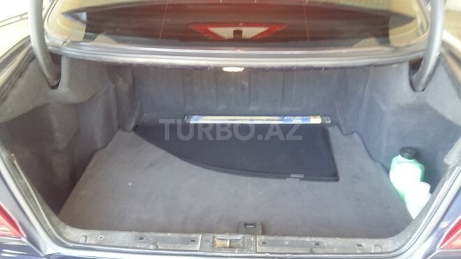 Mercedes E 320 2001, 281,000 km - 3.2 l - Yevlax