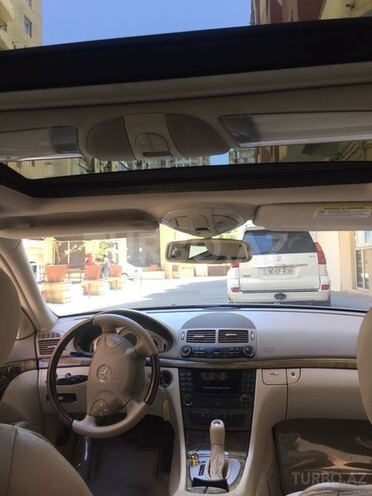 Mercedes E 200 2005, 214,000 km - 1.8 l - Bakı