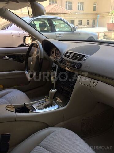Mercedes E 200 2005, 214,000 km - 1.8 l - Bakı