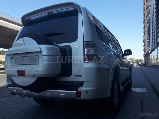 Mitsubishi Pajero 2012, 80,000 km - 3.5 л - Bakı