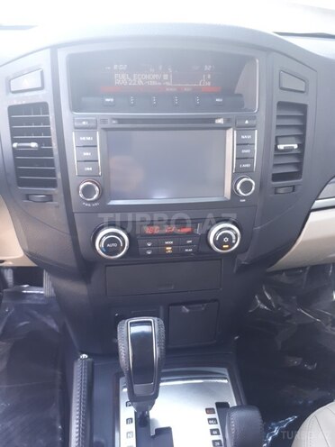 Mitsubishi Pajero 2012, 80,000 km - 3.5 л - Bakı