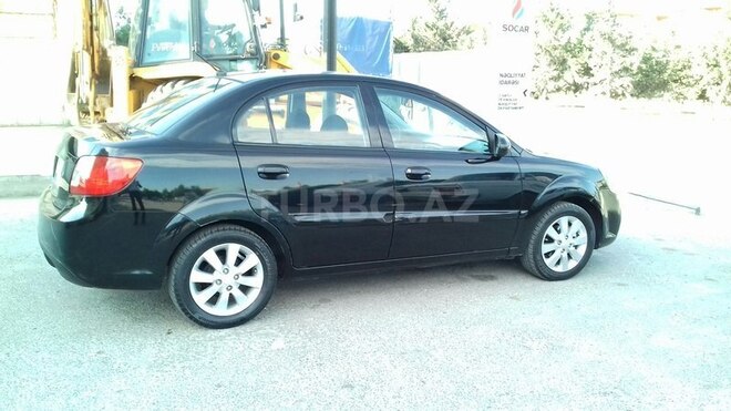 Kia Rio 2011, 135,000 km - 1.4 l - Bakı