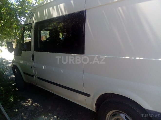 Ford Transit 2001, 380,000 km - 2.4 l - Qusar