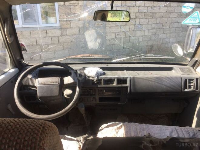 Kia Pregio 1996, 257,000 km - 2.7 l - Sumqayıt