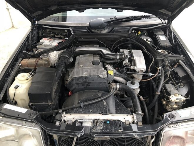 Mercedes E 220 1994, 450,000 km - 2.2 l - Bakı