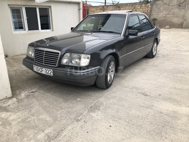 Mercedes E 220 1994, 450,000 km - 2.2 l - Bakı