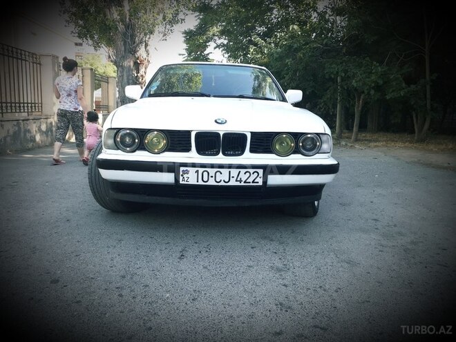 BMW 520 1992, 390,000 km - 2.0 l - Bakı