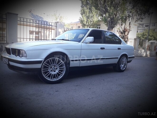 BMW 520 1992, 390,000 km - 2.0 l - Bakı