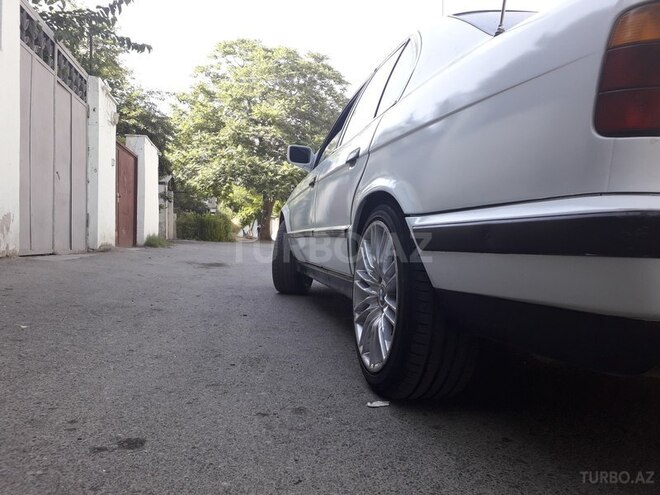 BMW 520 1992, 390,000 km - 2.0 l - Bakı
