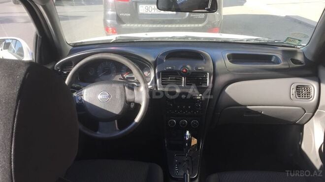 Nissan Sunny 2011, 321,861 km - 1.6 l - Bakı
