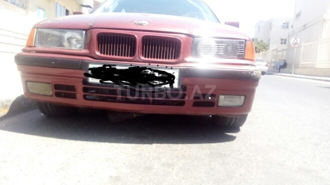 BMW 318 1992, 260,000 km - 2.0 l - Bakı
