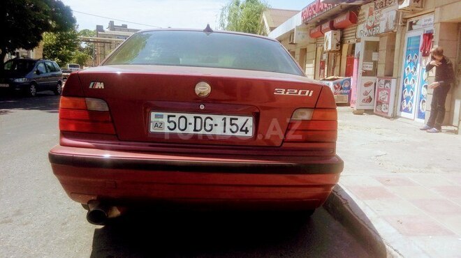 BMW 318 1992, 260,000 km - 2.0 l - Bakı