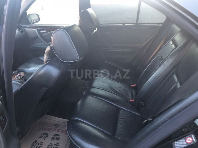 Mercedes E 240 2000, 272,000 km - 2.6 l - Bakı