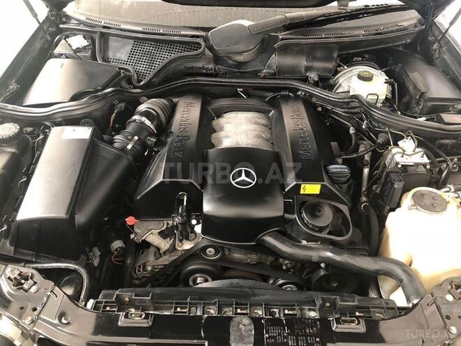 Mercedes E 240 2000, 272,000 km - 2.6 l - Bakı
