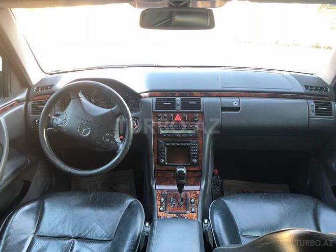 Mercedes E 240 2000, 272,000 km - 2.6 l - Bakı