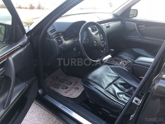 Mercedes E 240 2000, 272,000 km - 2.6 l - Bakı