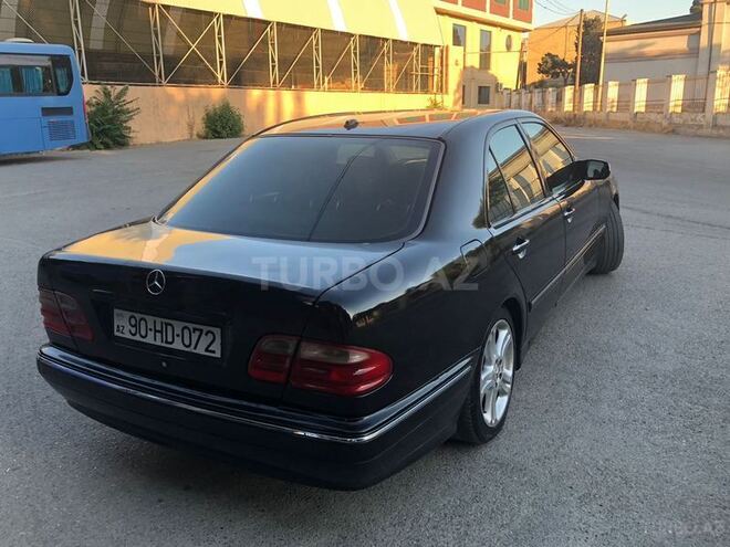 Mercedes E 240 2000, 272,000 km - 2.6 l - Bakı