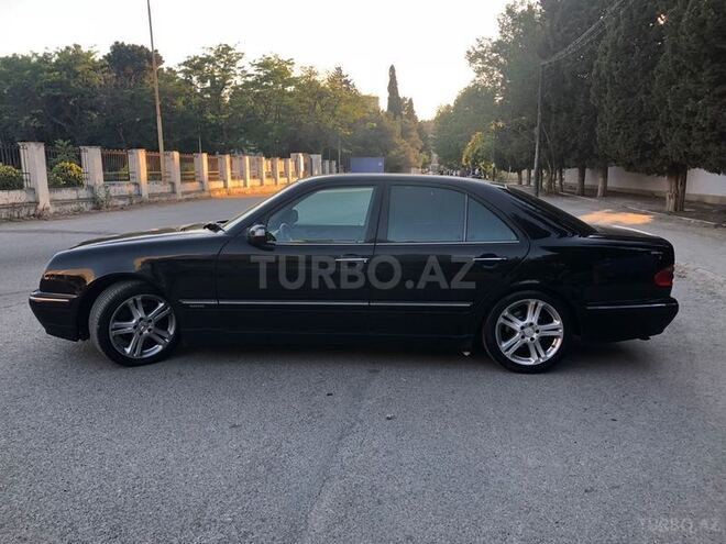 Mercedes E 240 2000, 272,000 km - 2.6 l - Bakı
