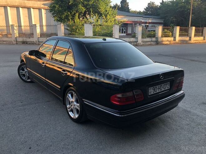 Mercedes E 240 2000, 272,000 km - 2.6 l - Bakı