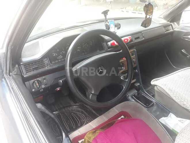 Mercedes E 200 1986, 280,000 km - 2.0 л - Gəncə