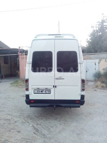 Mercedes Sprinter 412 1999, 400,000 km - 2.9 l - Şirvan