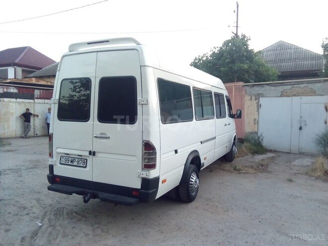 Mercedes Sprinter 412 1999, 400,000 km - 2.9 l - Şirvan
